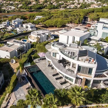 Croesa - Vale De Lobo * Almancil